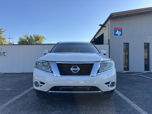 Used 2015 Nissan Pathfinder SL w/ SL Premium Package image 9