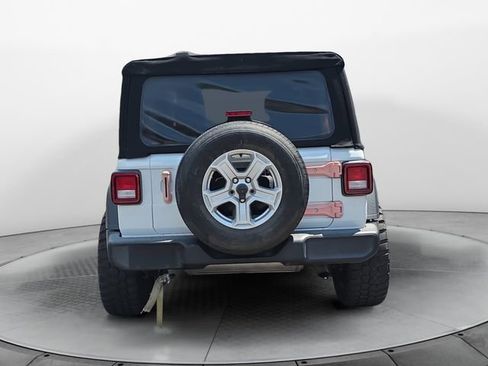 Used 2021 Jeep Wrangler Unlimited Sport AWD/4WD image 4