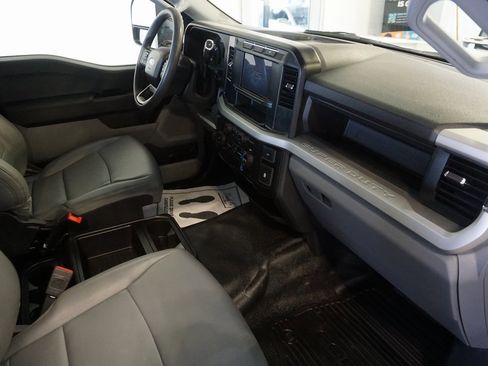 Used 2023 Ford F250 XL image 18