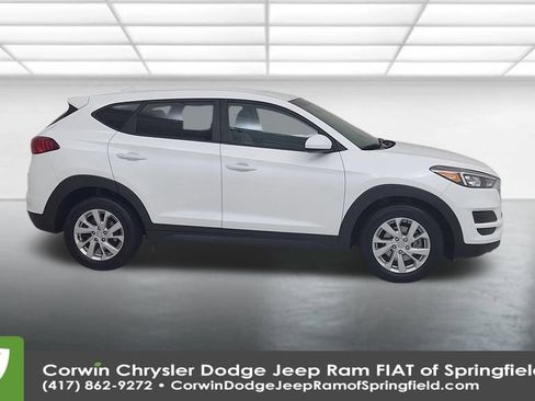 Used 2019 Hyundai Tucson SE image 17