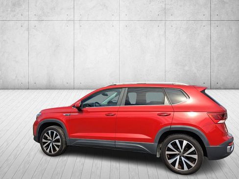 Used 2022 Volkswagen Taos SE image 7