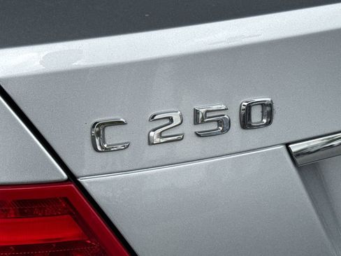 Used 2012 Mercedes-Benz C 250 Sedan image 3