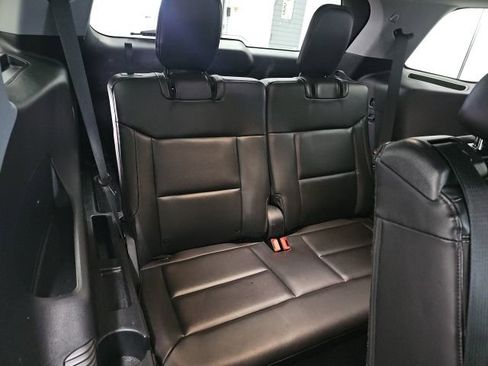 Used 2023 Ford Explorer XLT w/ Equipment Group 202A AWD/4WD image 16