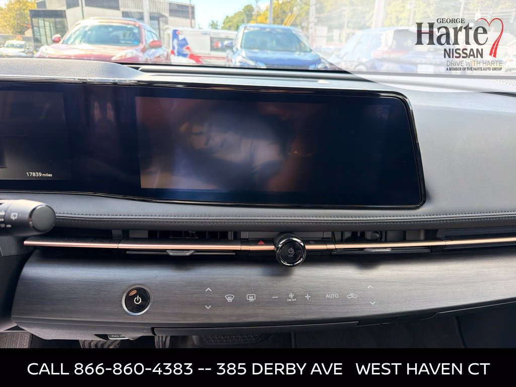 Certified 2024 Nissan Ariya AWD image 16