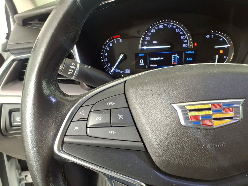 Used 2019 Cadillac XT5 Premium Luxury FWD image 12