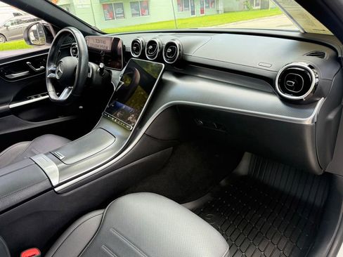 Used 2024 Mercedes-Benz C 300 Sedan image 33