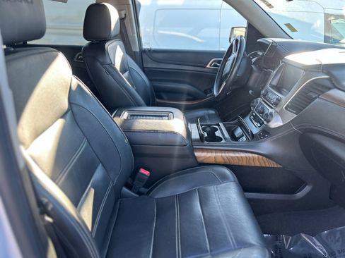 Used 2020 GMC Yukon XL Denali w/ Open Road Package AWD/4WD image 23