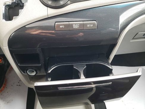 Used 2014 Toyota Sienna SE image 17