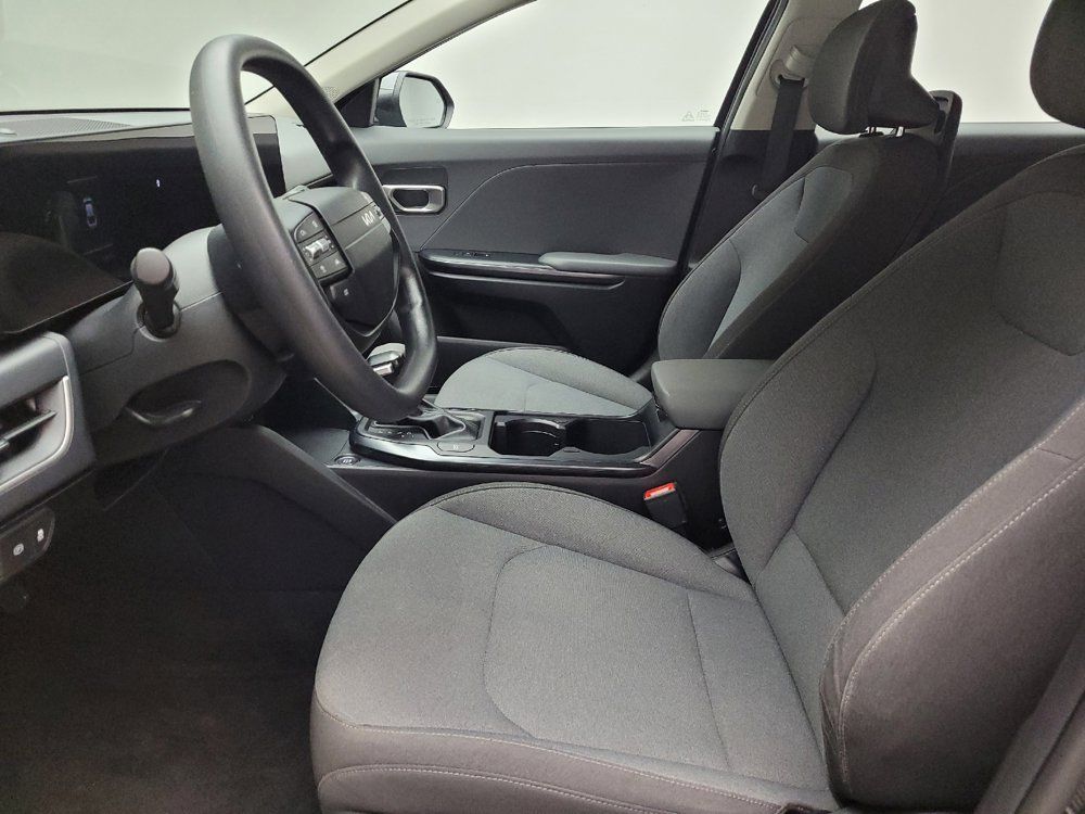 Used 2025 Kia K4 FWD image 17