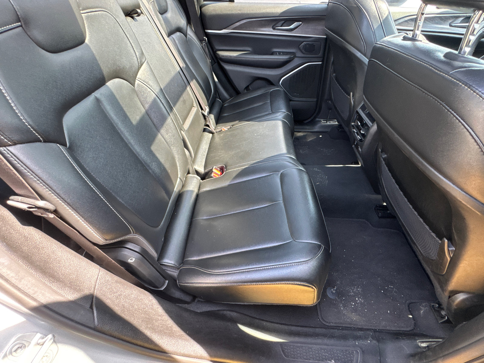 Used 2024 Jeep Grand Cherokee Limited 4xe AWD/4WD image 17
