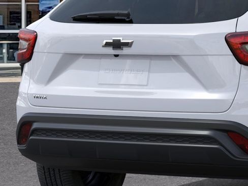 New 2026 Chevrolet Trax LS image 14