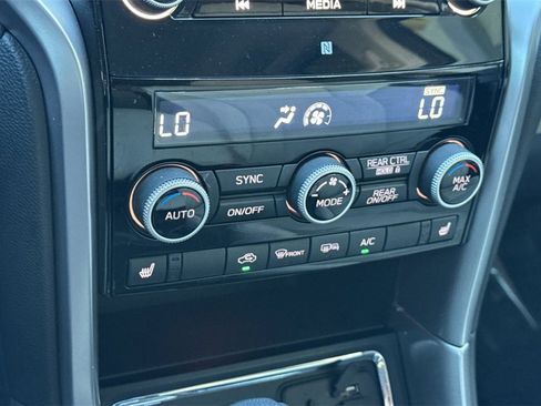 Used 2020 Subaru Ascent Premium w/ Convenience Package image 25