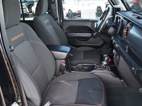 Used 2022 Jeep Gladiator Mojave w/ Cold Weather Group image 22