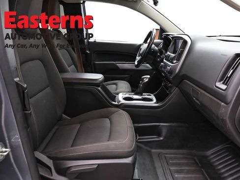 Used 2022 Chevrolet Colorado LT w/ Fleet Safety Package RWD image 22