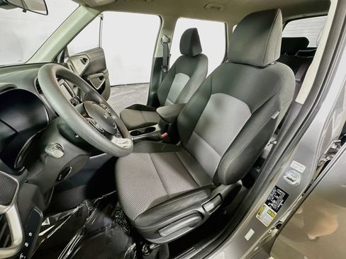 Used 2023 Kia Soul LX w/ Option Group 015 FWD image 15