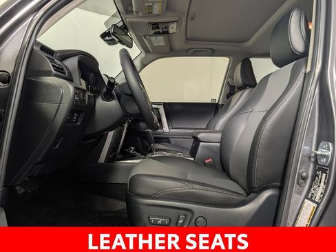 Used 2021 Toyota 4Runner SR5 Premium w/ Moonroof Package AWD/4WD image 10