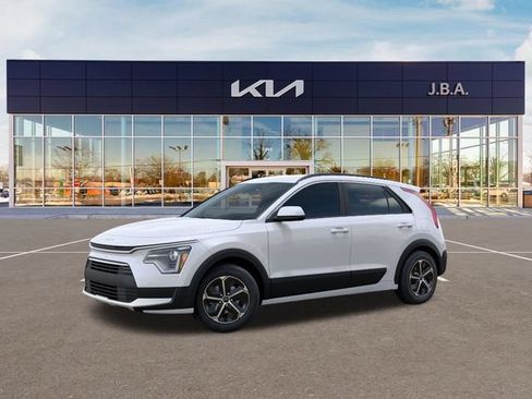 New 2026 Kia Niro LX FWD image 3