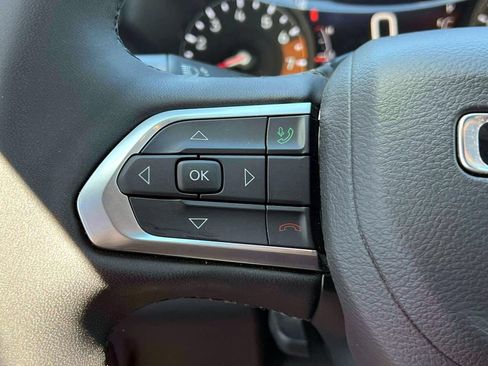 Used 2025 Jeep Compass Limited AWD/4WD image 22