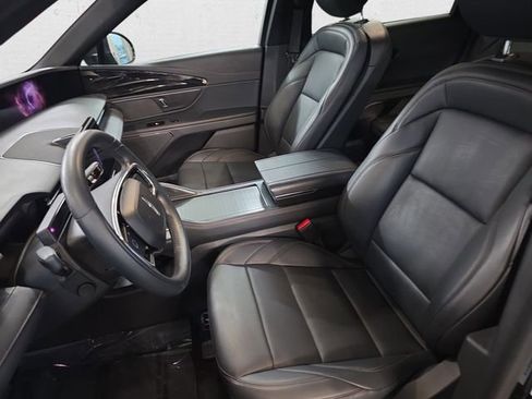 Used 2024 Lincoln Nautilus Premier w/ Jet Appearance Package AWD/4WD image 15