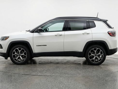 Used 2025 Jeep Compass Limited image 5