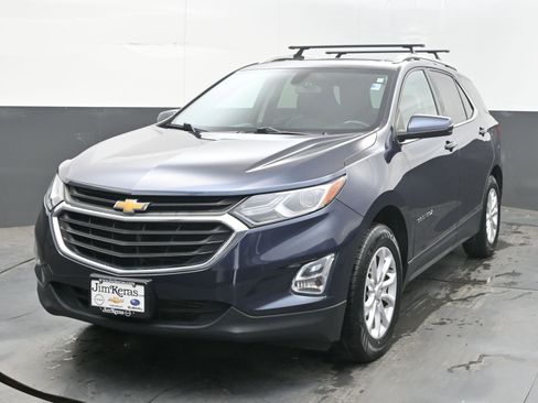 Used 2018 Chevrolet Equinox LT w/ Sun & Infotainment Package AWD/4WD image 3