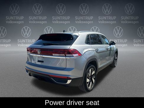 Used 2024 Volkswagen Atlas Cross Sport SE image 6
