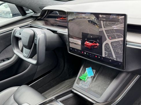 Used 2022 Tesla Model S Plaid AWD/4WD image 13
