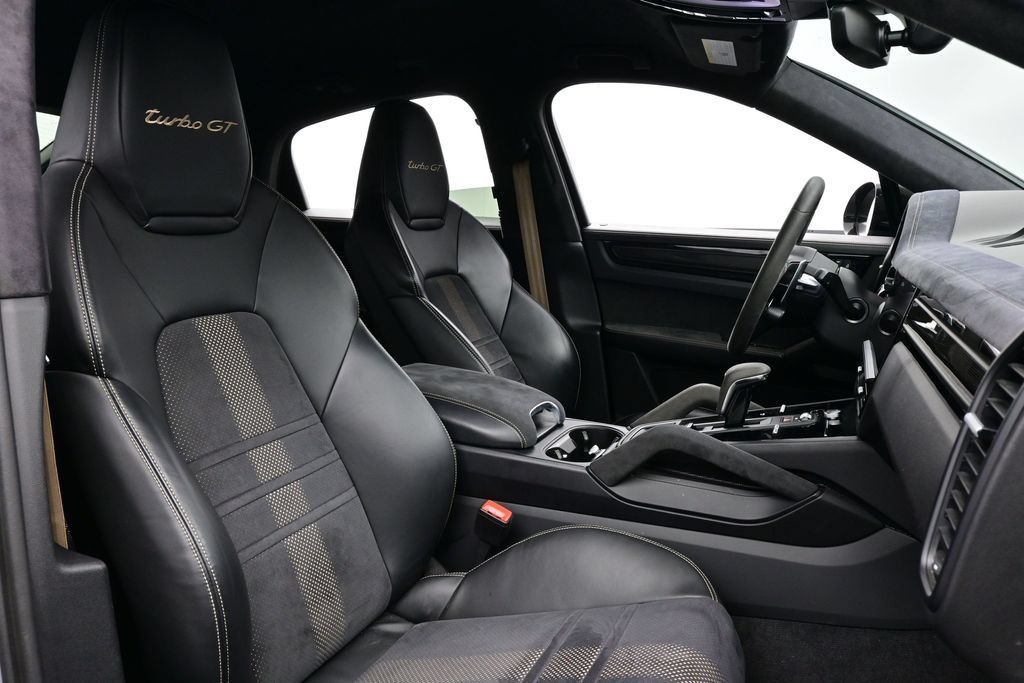Used 2023 Porsche Cayenne Turbo GT AWD/4WD image 18
