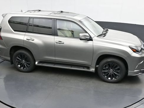 Certified 2023 Lexus GX 460 Premium w/ Accessory Package AWD/4WD image 19