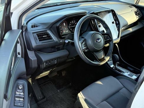 Used 2024 Subaru Ascent Onyx Edition image 9