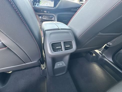 Certified 2022 Buick Envision Essence w/ Technology Package II image 22