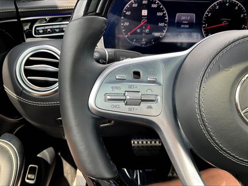 Used 2019 Mercedes-Benz S 560 4MATIC Coupe image 11