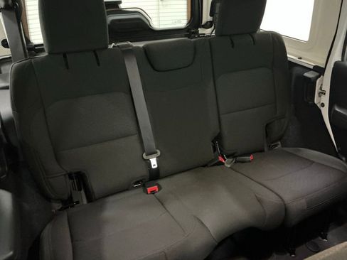Used 2022 Jeep Wrangler Unlimited Sport AWD/4WD image 25