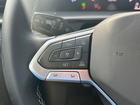 New 2026 Volkswagen Tiguan SE AWD/4WD image 21
