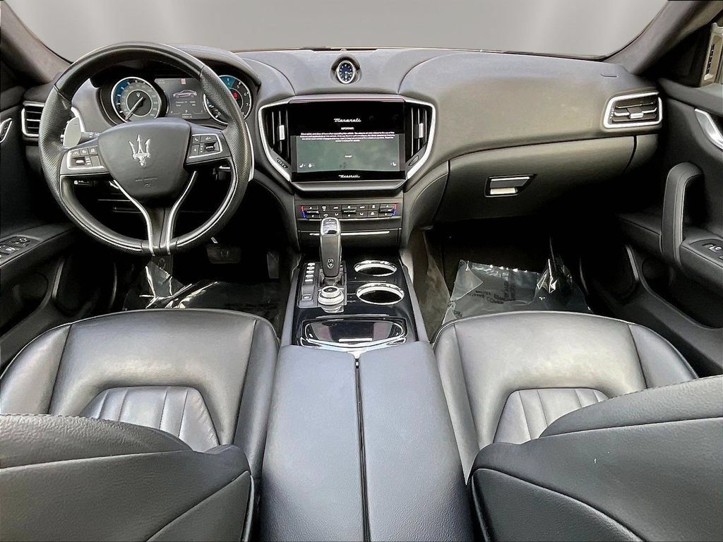 Used 2023 Maserati Ghibli Modena Q4 AWD/4WD image 7