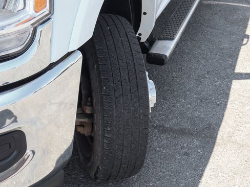 Used 2022 RAM 3500 Tradesman w/ Chrome Appearance Group image 50