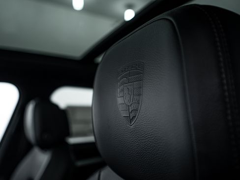 Certified 2026 Porsche Cayenne AWD/4WD image 20