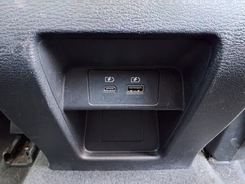 Used 2024 Mitsubishi Outlander SE image 23