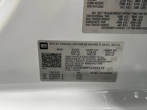 Used 2023 GMC Sierra 1500 SLT w/ SLT Premium Plus Package image 47