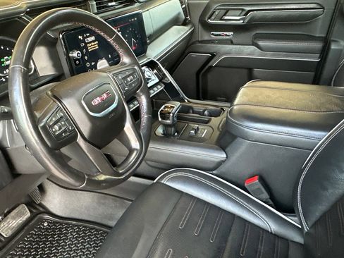Used 2023 GMC Sierra 1500 AT4X image 10
