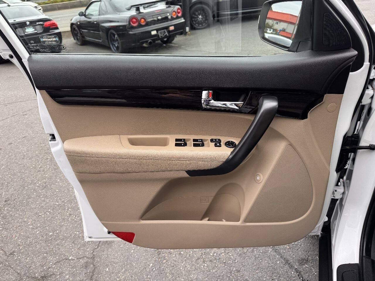 Used 2013 Kia Sorento EX AWD/4WD image 27