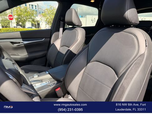 Used 2025 INFINITI QX50 Sport AWD/4WD image 16