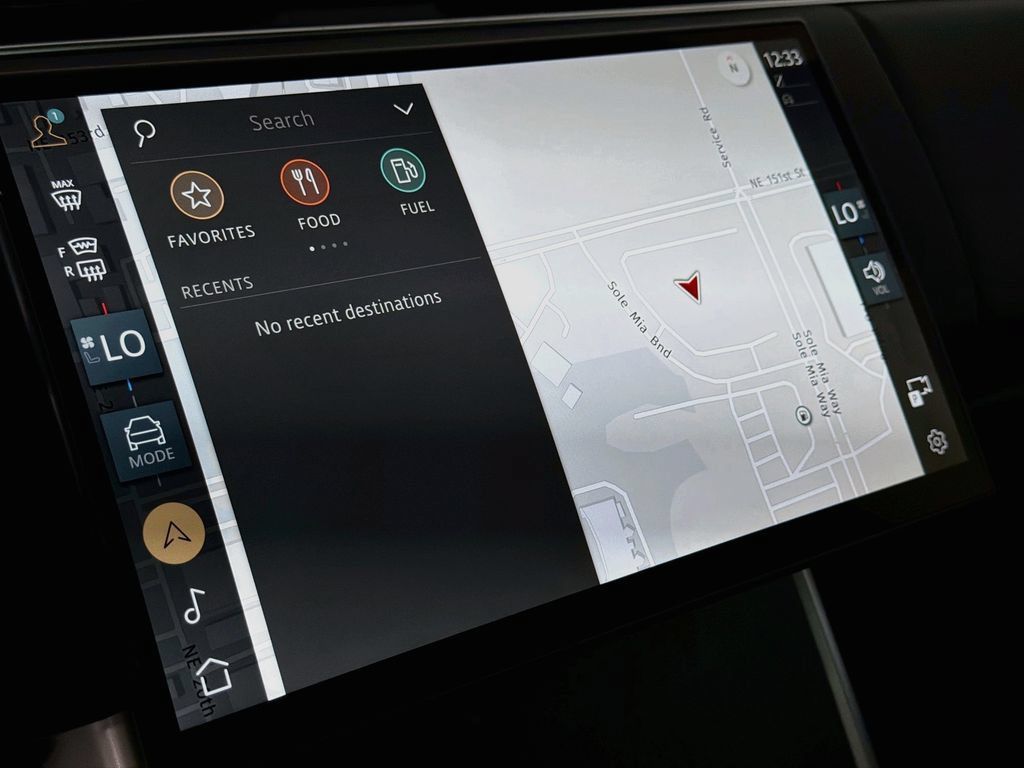 New 2026 Land Rover Range Rover SE AWD/4WD image 13
