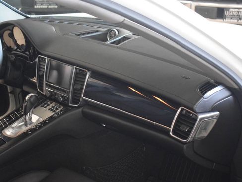 Used 2014 Porsche Panamera 4 image 42