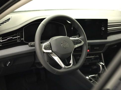 New 2026 Volkswagen Jetta SE image 12