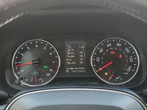 Used 2019 Toyota RAV4 XLE Premium FWD image 28