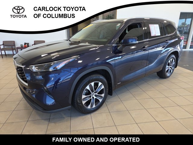 Used 2022 Toyota Highlander XLE AWD/4WD image 5