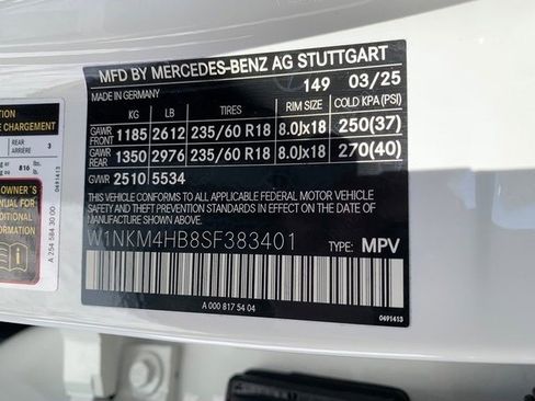 Used 2025 Mercedes-Benz GLC 300 4MATIC image 24