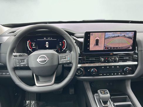 New 2026 Nissan Pathfinder SL image 14