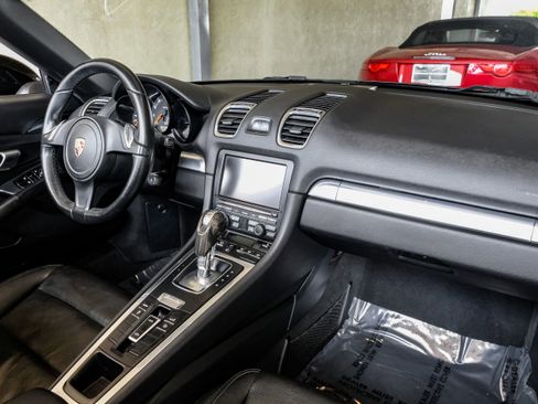 Used 2014 Porsche Boxster image 11